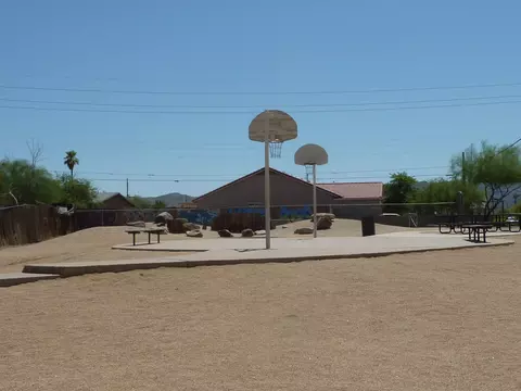 2606 E Southgate Ave, Phoenix, AZ 85040 photo 2