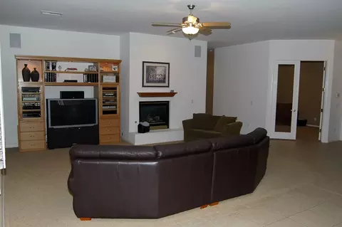 5238 E Herrera Dr, Phoenix, AZ 85054 photo 4