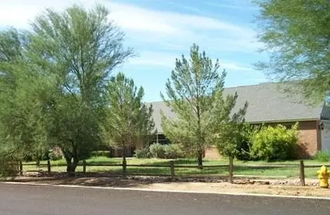 2554 Emerald Ave, Mesa, AZ 85204 photo 1