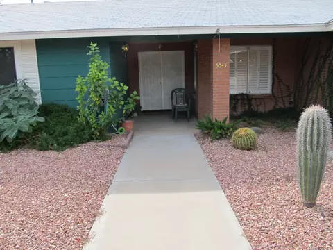 5043 E Summer Moon Ln, Phoenix, AZ 85044 photo 2