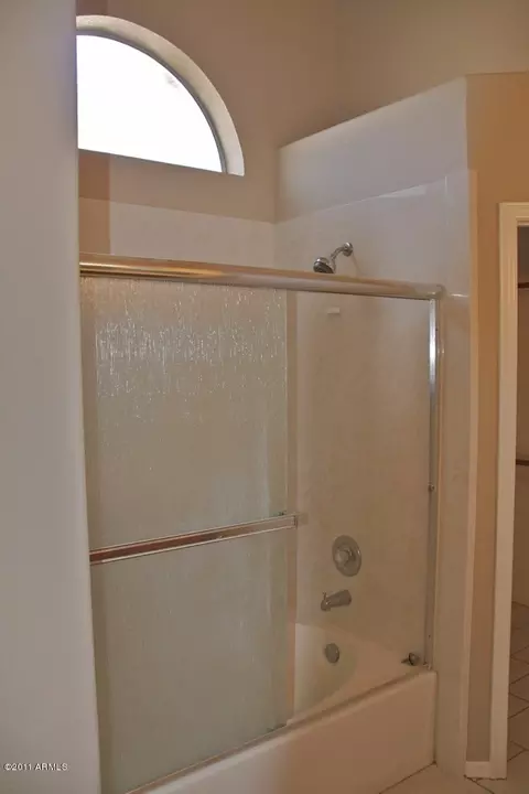 182 N Cobblestone St, Gilbert, AZ 85234 photo 11