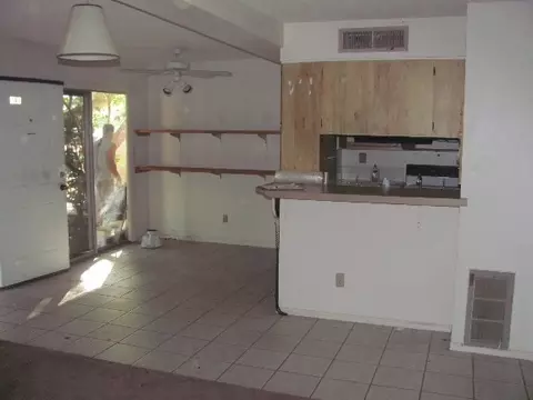 746 Eugie Ave, Phoenix, AZ 85022 photo 3