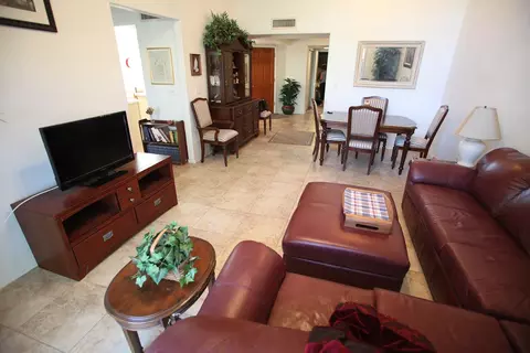 4266 E Agave Rd, Phoenix, AZ 85044 photo 3