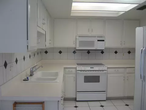 4034 W Harmont Dr, Phoenix, AZ 85051 photo 17