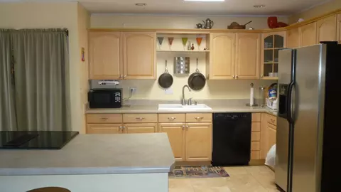 2925 E Corrine Dr, Phoenix, AZ 85032 photo 7