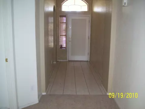 623 N Sunway Dr, Gilbert, AZ 85233 photo 2