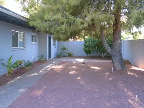 4027 N 45th Pl, Phoenix, AZ 85018 photo 3