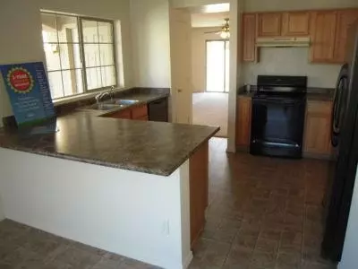 3221 W T Ryan Ln, Phoenix, AZ 85041 photo 6