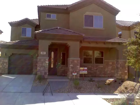 3907 E Branham Ln, Phoenix, AZ 85042 photo 1