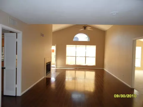 429 E Taro Ln, Phoenix, AZ 85024 photo 5
