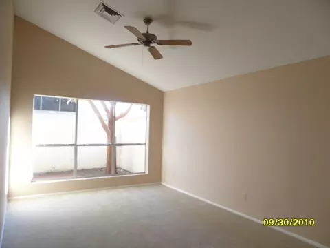 429 E Taro Ln, Phoenix, AZ 85024 photo 7