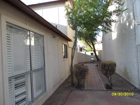 429 E Taro Ln, Phoenix, AZ 85024 photo 22