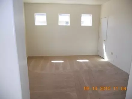6830 S 40th Ln, Phoenix, AZ 85041 photo 4