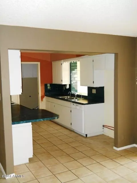 5153 Enid Cir, Mesa, AZ 85206 photo 2