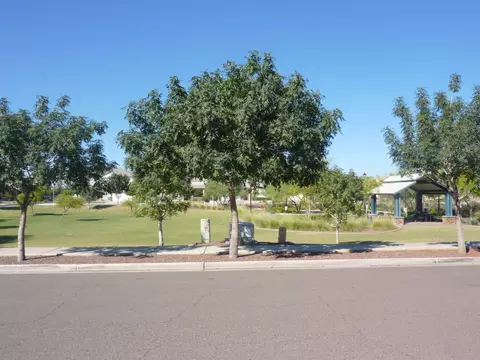 5231 S 22nd St, Phoenix, AZ 85040 photo 9