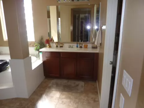 5231 S 22nd St, Phoenix, AZ 85040 photo 6