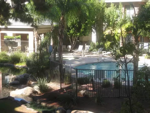 4488 E Thomas Rd #2010, Phoenix, AZ 85018 photo 2