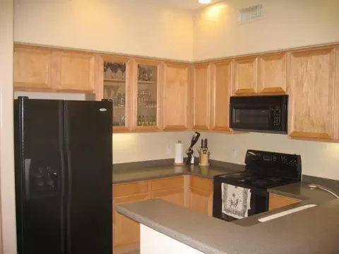 4488 E Thomas Rd #2010, Phoenix, AZ 85018 photo 7