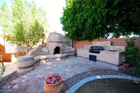 422 E Silverwood Dr, Phoenix, AZ 85048 photo 3