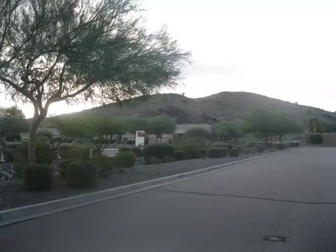 422 E Silverwood Dr, Phoenix, AZ 85048 photo 24