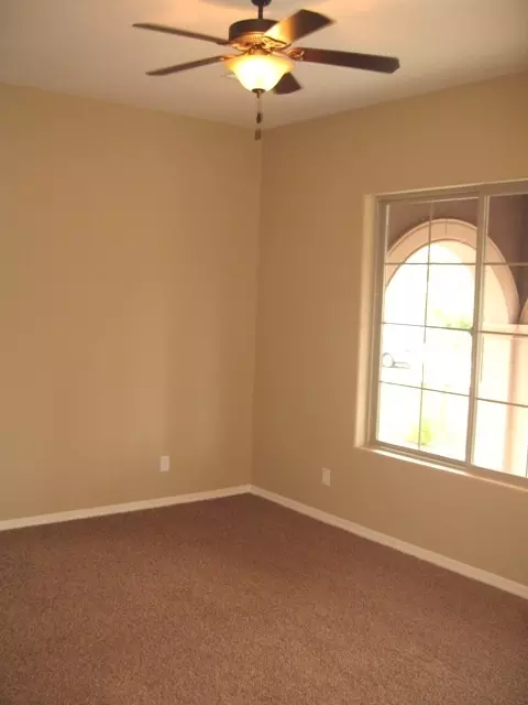 9813 S 3rd Ave, Phoenix, AZ 85041 photo 6
