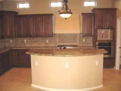 9817 S 3rd Ave, Phoenix, AZ 85041 photo 2