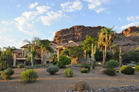 4702 E Rockridge Rd, Phoenix, AZ 85018 photo 4
