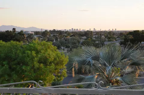 4702 E Rockridge Rd, Phoenix, AZ 85018 photo 6