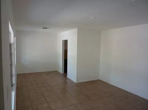 259 E Franklin Ave, Mesa, AZ 85210 photo 3