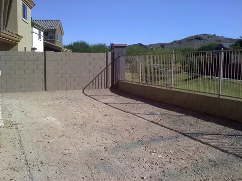 3911 E Branham Ln, Phoenix, AZ 85042 photo 9