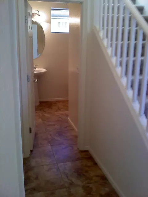 3911 E Branham Ln, Phoenix, AZ 85042 photo 5