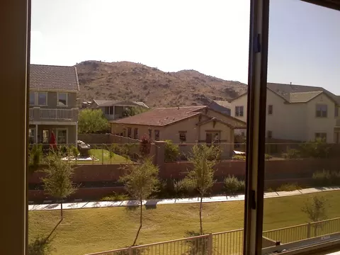 3911 E Branham Ln, Phoenix, AZ 85042 photo 10