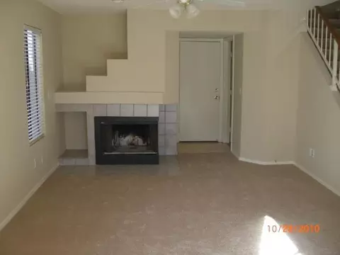 741 E Sack Dr, Phoenix, AZ 85024 photo 1