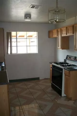 4606 W Weldon Ave, Phoenix, AZ 85031 photo 3