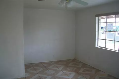 4606 W Weldon Ave, Phoenix, AZ 85031 photo 2