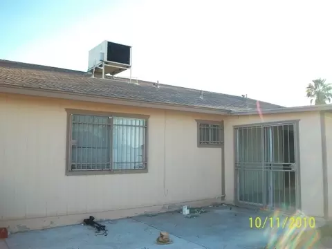 4702 E Pollack Ln, Phoenix, AZ 85042 photo 9