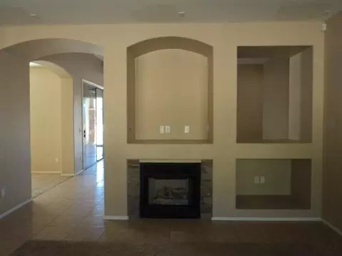 604 E Mary Ct, Gilbert, AZ 85295 photo 3