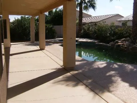 2185 E County Down Dr, Chandler, AZ 85249 photo 2