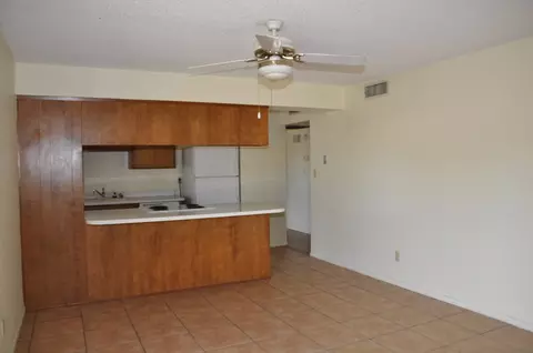 2514 E Manhatton Dr, Tempe, AZ 85282 photo 4