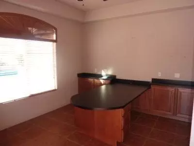 8003 S 5th Ln, Phoenix, AZ 85041 photo 6
