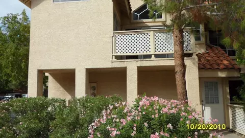 1633 E Lakeside Dr #51, Gilbert, AZ 85234 photo 1