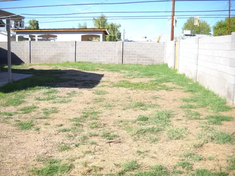 3624 W Echo Ln, Phoenix, AZ 85051 photo 7
