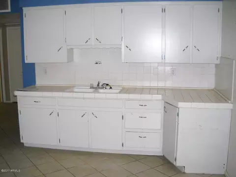 3624 W Echo Ln, Phoenix, AZ 85051 photo 14
