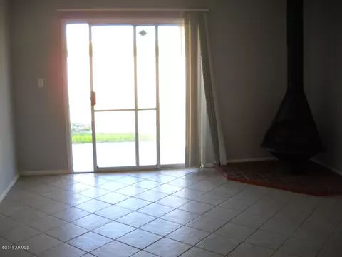 3624 W Echo Ln, Phoenix, AZ 85051 photo 11