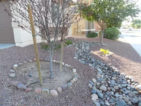 1529 E Branham Ln, Phoenix, AZ 85042 photo 25