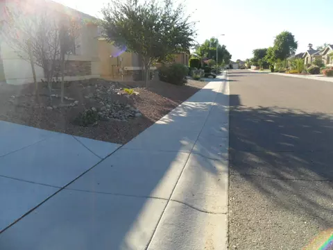 1529 E Branham Ln, Phoenix, AZ 85042 photo 9