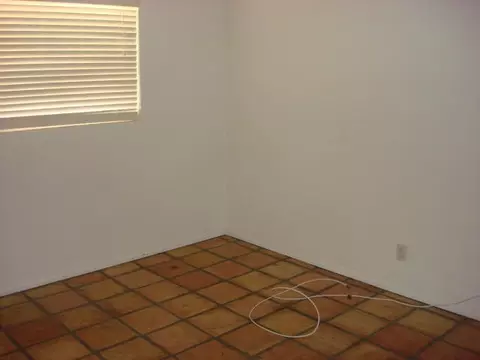 6328 N 37th Dr, Phoenix, AZ 85019 photo 8