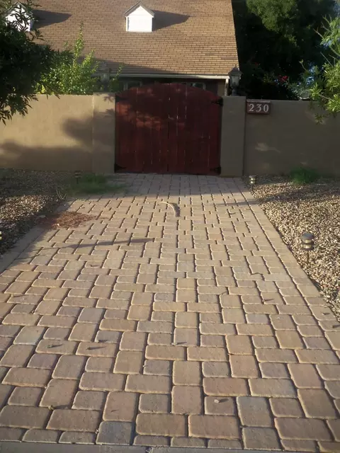 230 E Hermosa Dr, Tempe, AZ 85282 photo 2