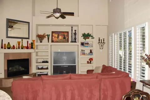 3978 E Herrera Dr, Phoenix, AZ 85050 photo 5