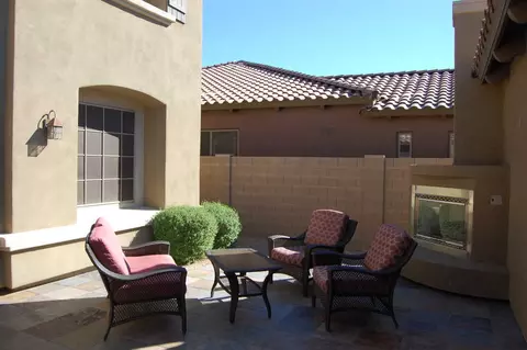 3978 E Herrera Dr, Phoenix, AZ 85050 photo 2